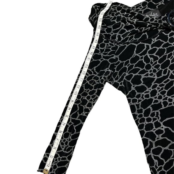 ARTEX COLLECTION Off Shoulder Top Size Small Very Stretchy Big Buckle Detail - Picture 9 of 10